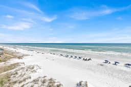 Sand Dollar -10B 1BR on the Beach -Free Bch Serv