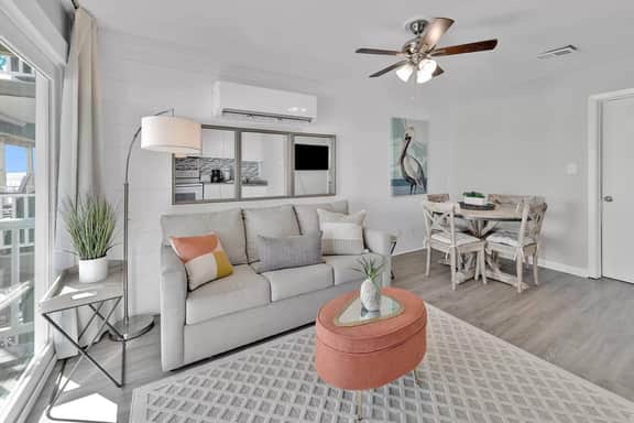 Sand Dollar -10B 1BR on the Beach -Free Bch Serv