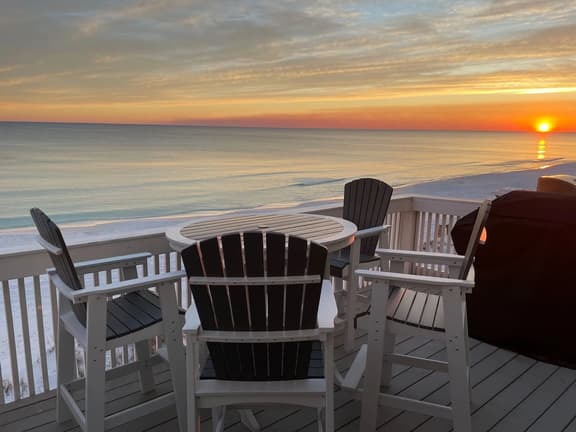 SandDollar 5 - 4BR, On the Beach free beach service
