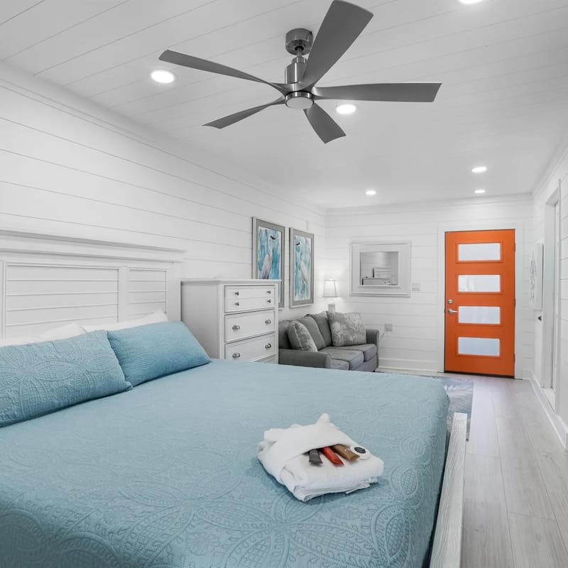 Sand Dollar 12A - 1BR Private Beach, Free Bch Svc